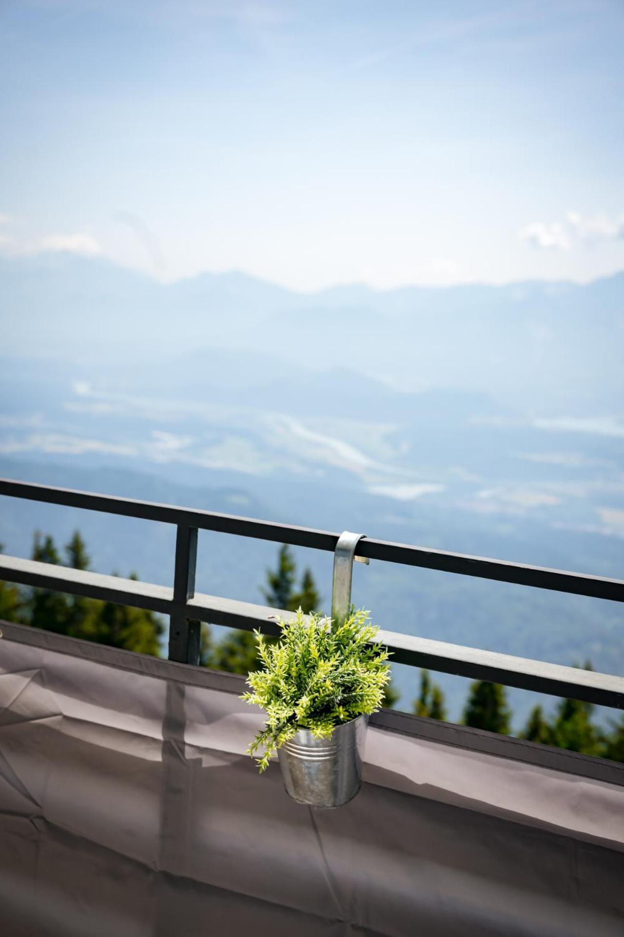 Mooki Mountain & Pool Gerlitzen Apartment Kanzelhohe 外观 照片